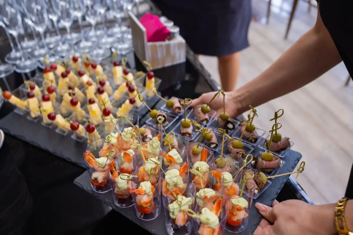 Catering para eventos en Madrid: ideas de menús y tendencias de cocina mediterránea