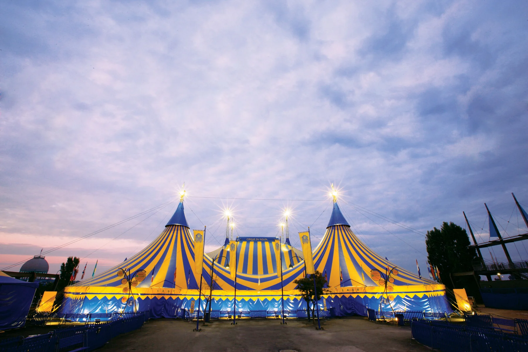 Espacio para eventos en Escenario Puerta del Ángel