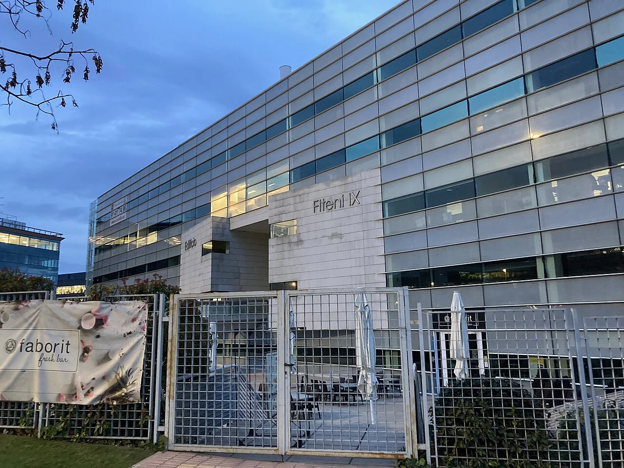 Cóctel para evento corporativo grande en Plaza Europa Alcobendas